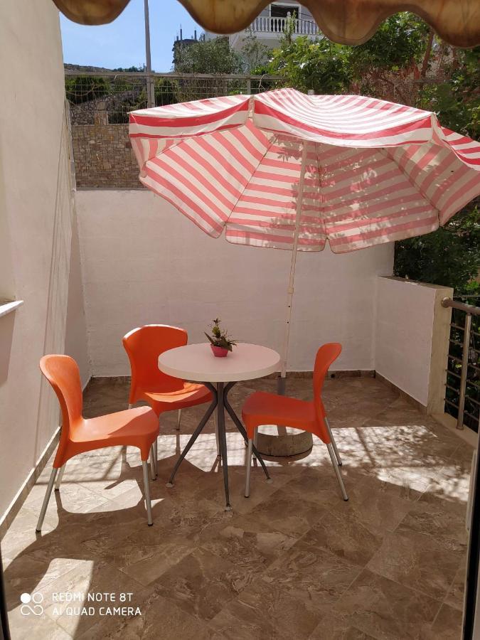 Summer Life Apartments Sarande Exterior photo